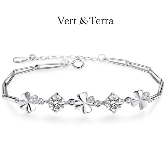 クローバーダイヤブレスレット | 輝く小さな幸せ